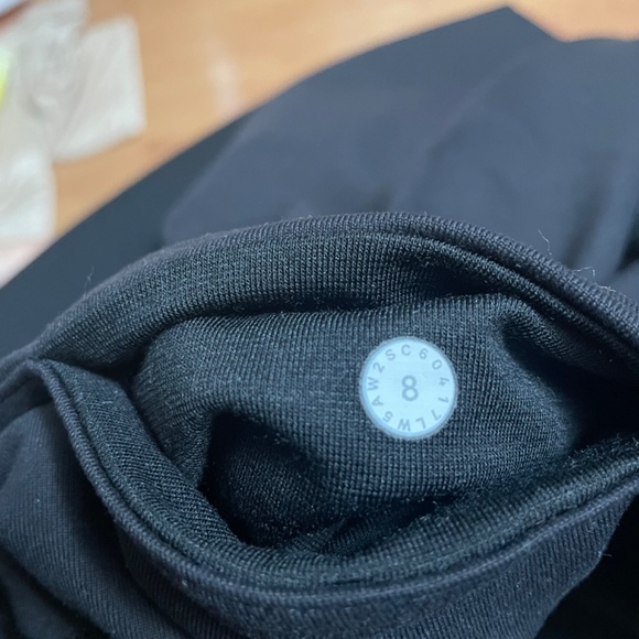 Lululemon Wunder Under Low-Rise Tight Full-On Luon 28" Size 8 - Picture 4 of 4